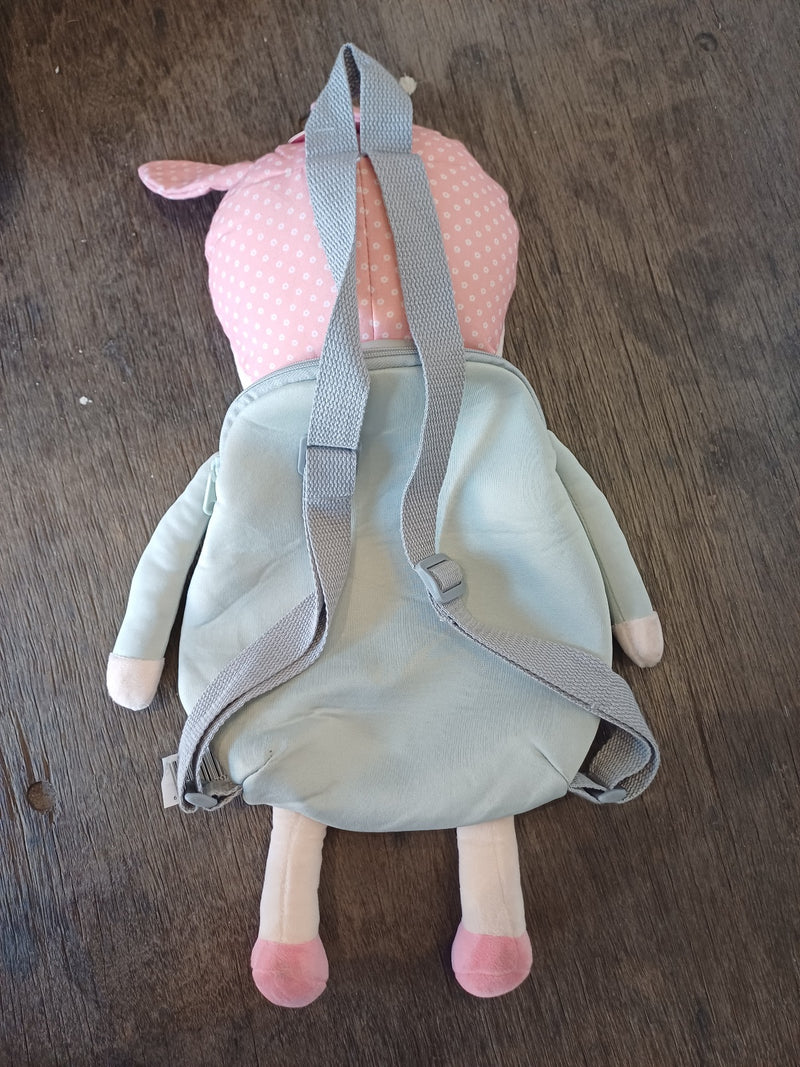 TF Mochila Doll