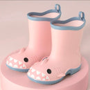 Bota de lluvia tiburón rosa